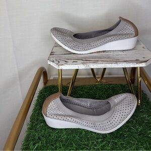 Cole Haan Gray and Brown Flats with Perforated Design Size 7